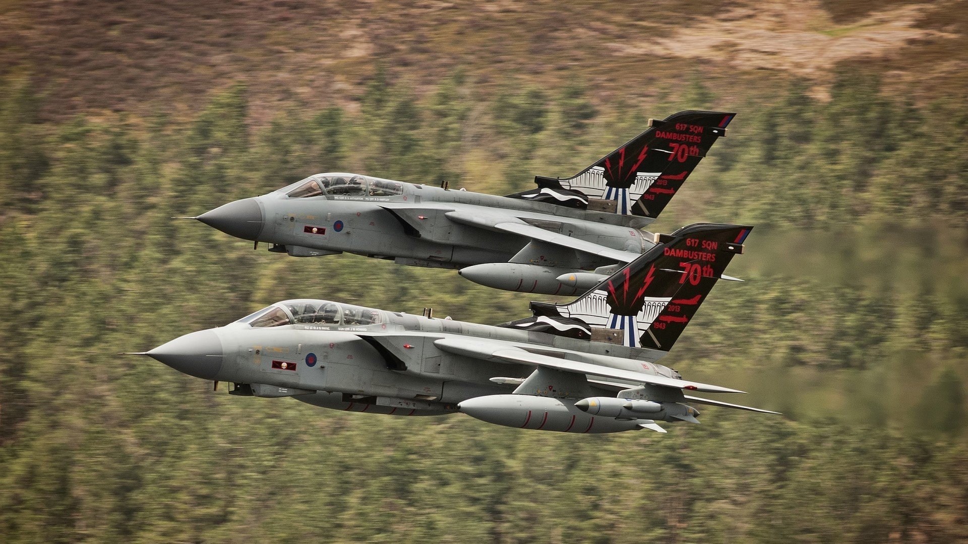 外教更迭频繁导致战术不连贯