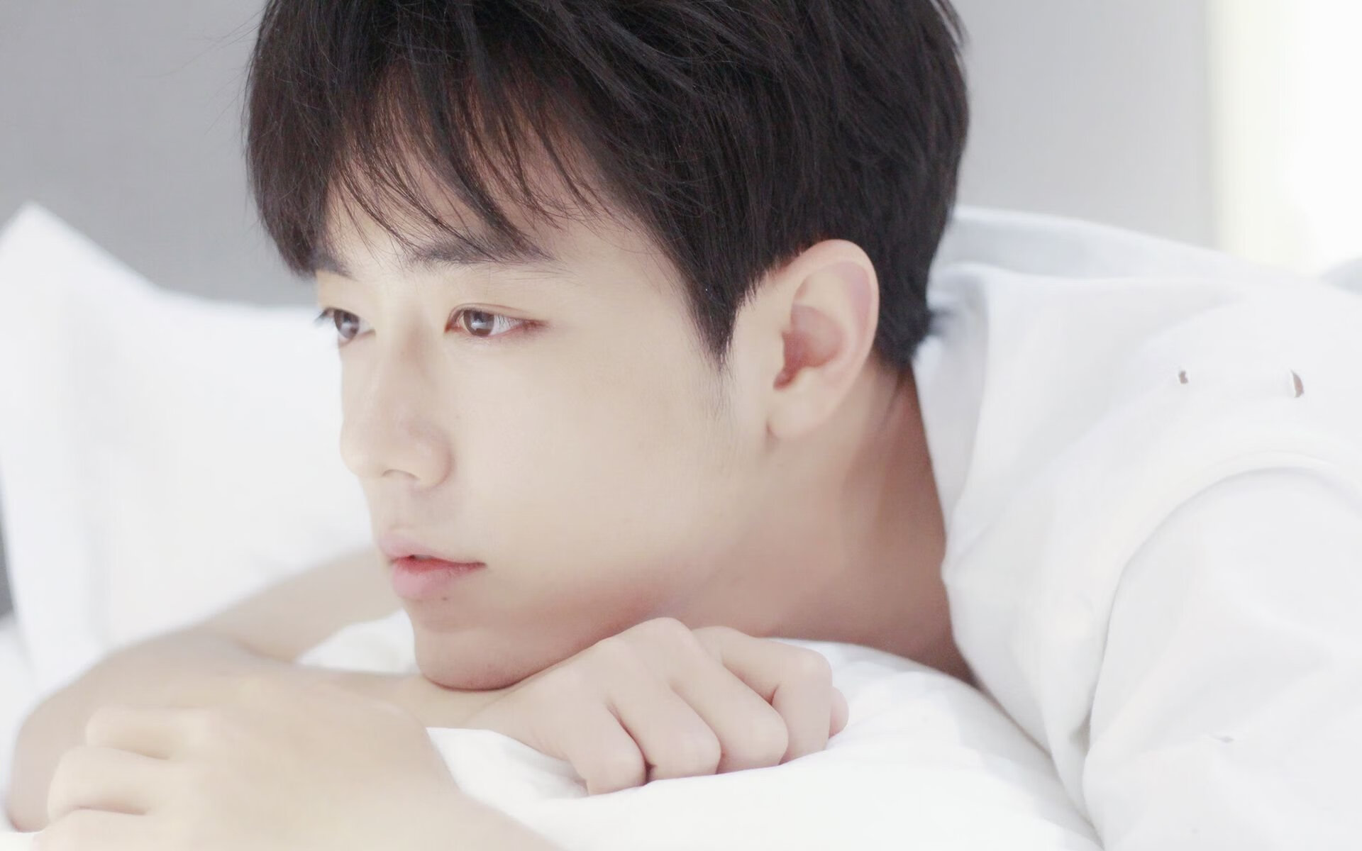 阿森纳边锋回撤参与中场构建,阿森纳边卫